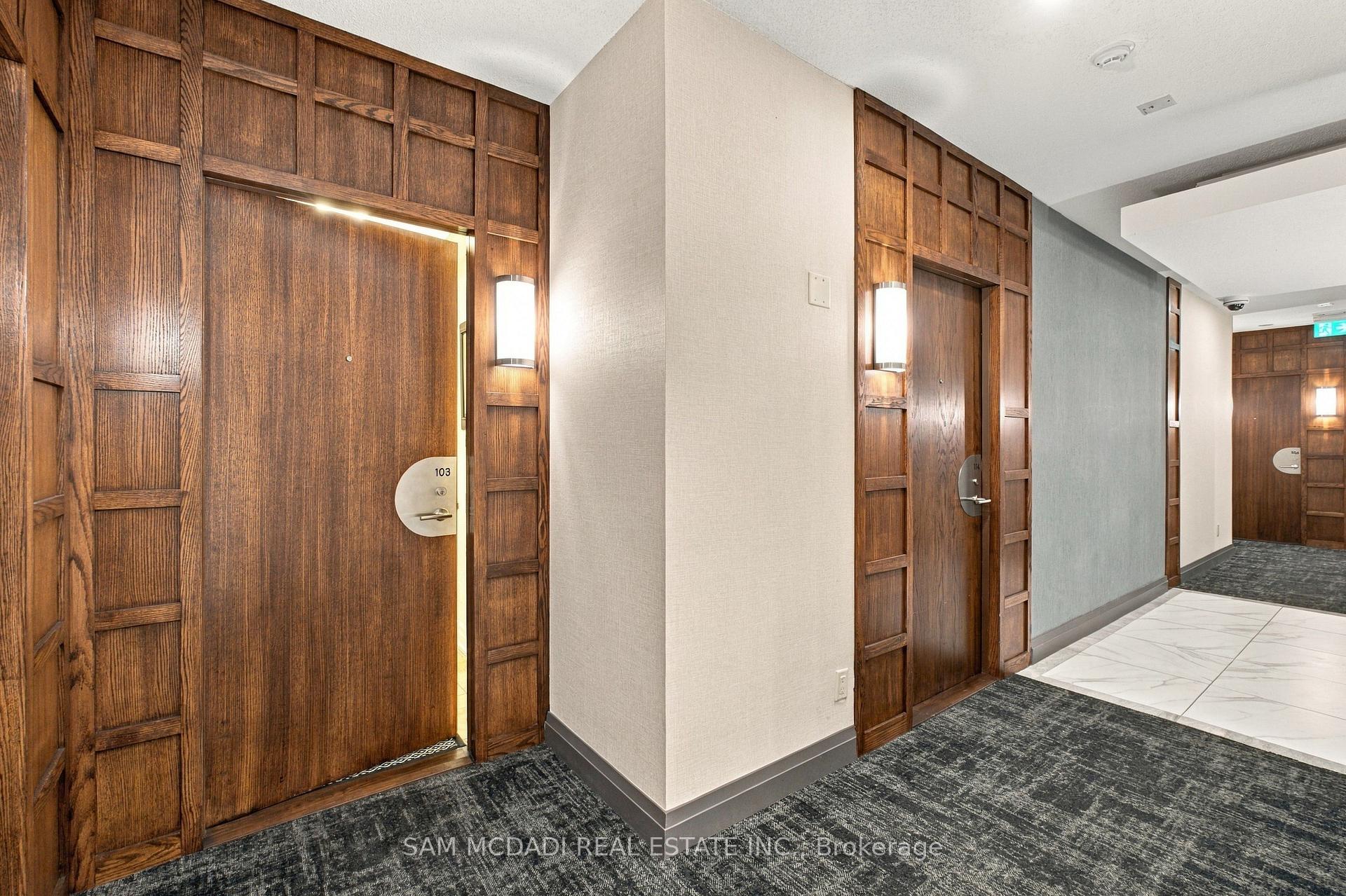2087 Lake Shore Boulevard W 103, Toronto Unit: 103