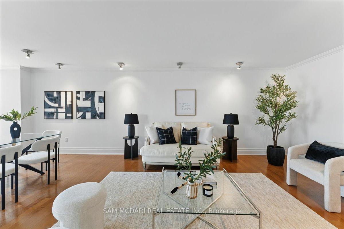 2045 Lake Shore Boulevard W 1605, Toronto Unit: 1605