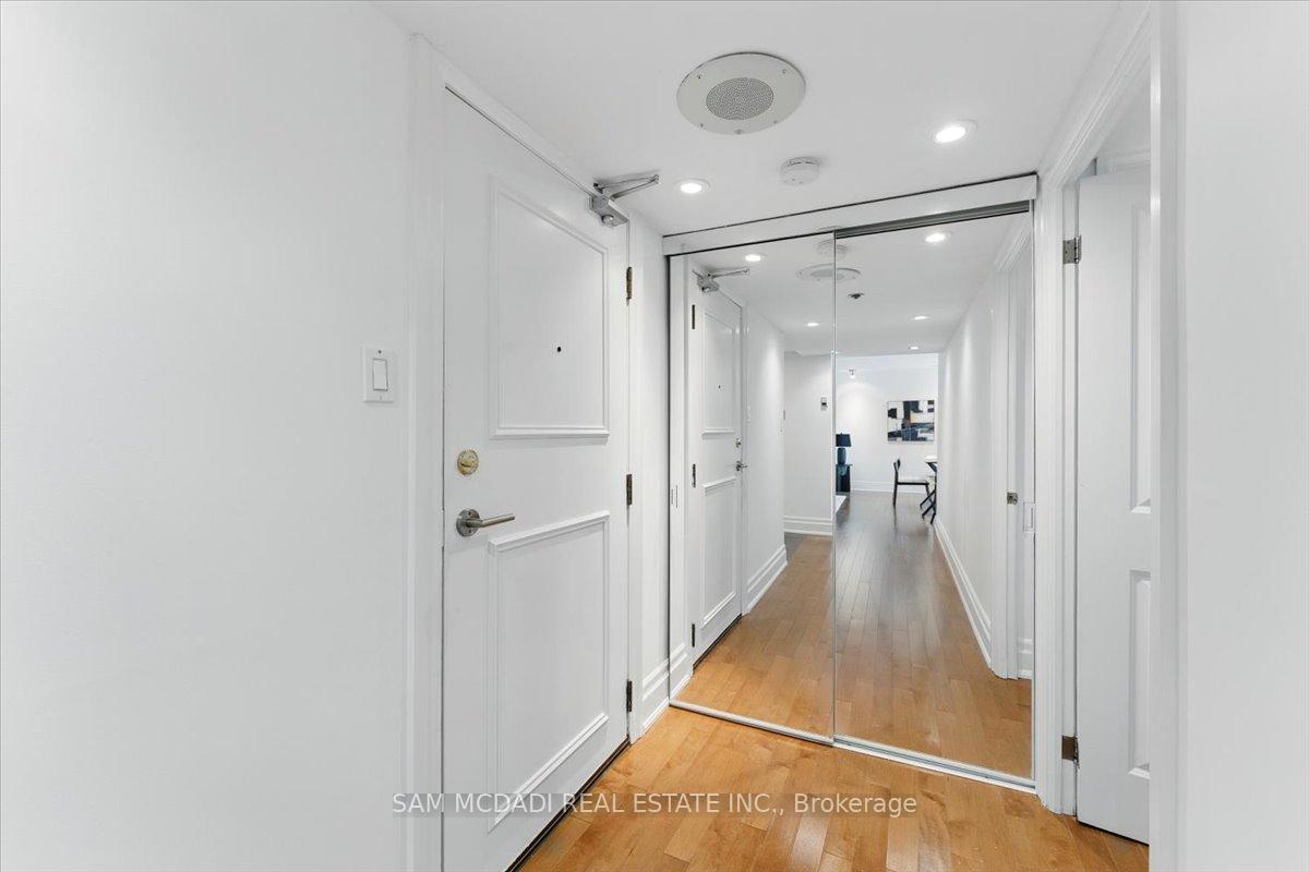 2045 Lake Shore Boulevard W 1605, Toronto Unit: 1605