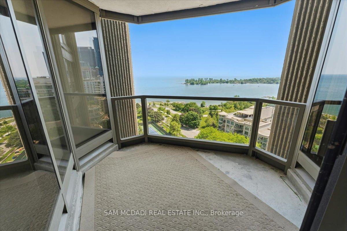 2045 Lake Shore Boulevard W 1605, Toronto Unit: 1605