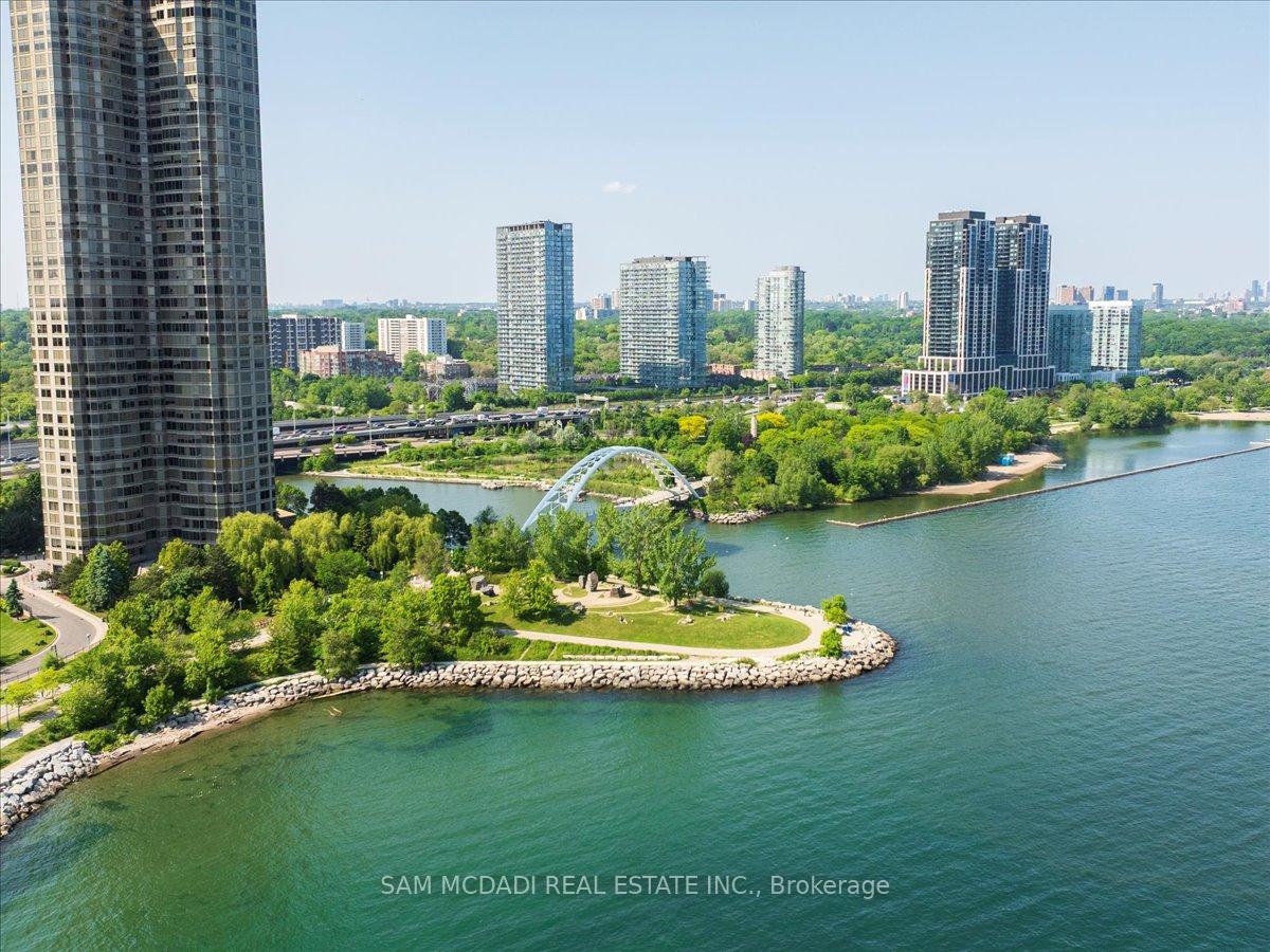 2045 Lake Shore Boulevard W 1605, Toronto Unit: 1605