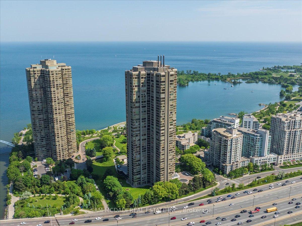 2045 Lake Shore Boulevard W 1605, Toronto Unit: 1605