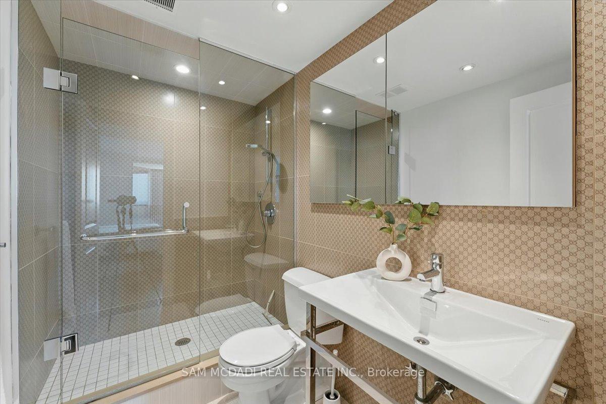 2045 Lake Shore Boulevard W 1605, Toronto Unit: 1605
