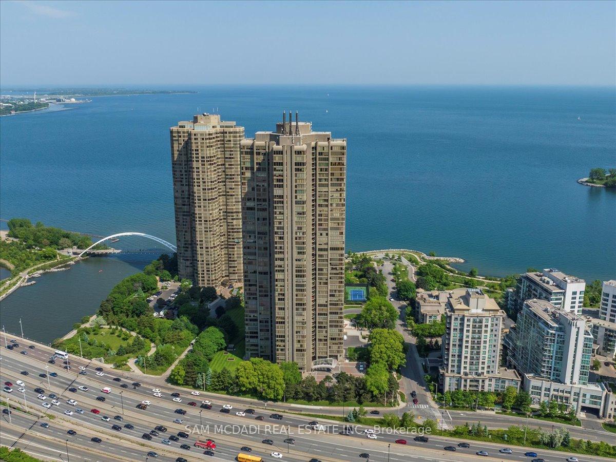 2045 Lake Shore Boulevard W 1605, Toronto Unit: 1605