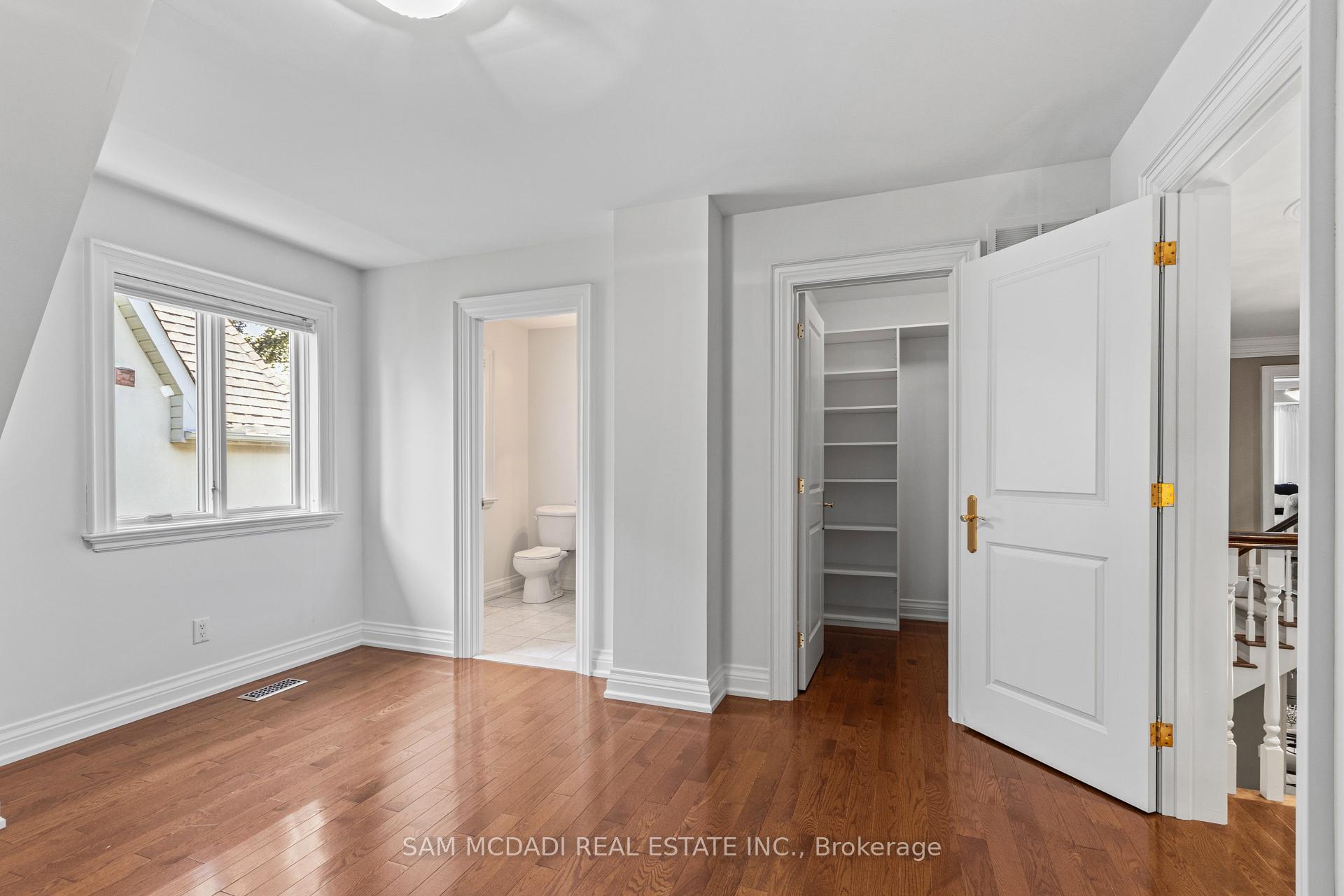 1301 Mississauga Road