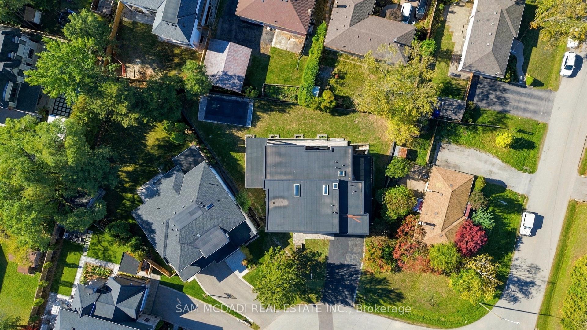 468 Saville Crescent