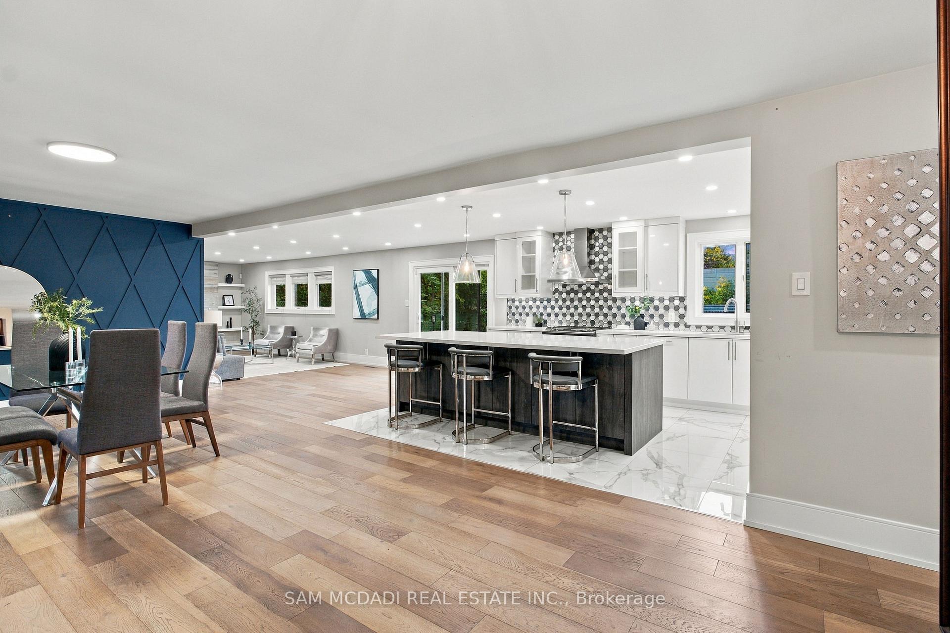 1357 Saginaw Crescent