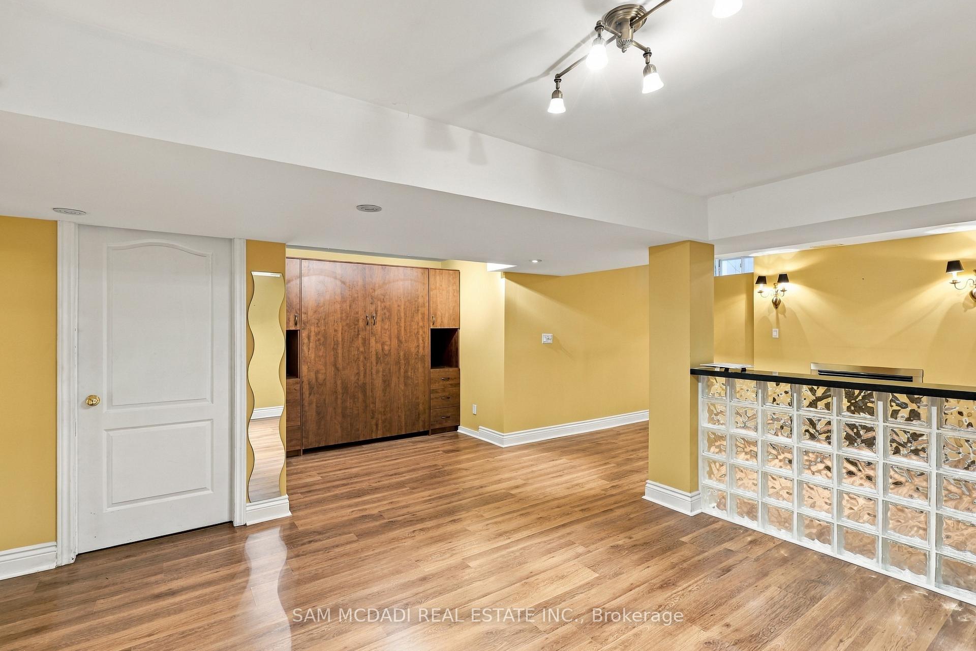 5263 Russell View Road