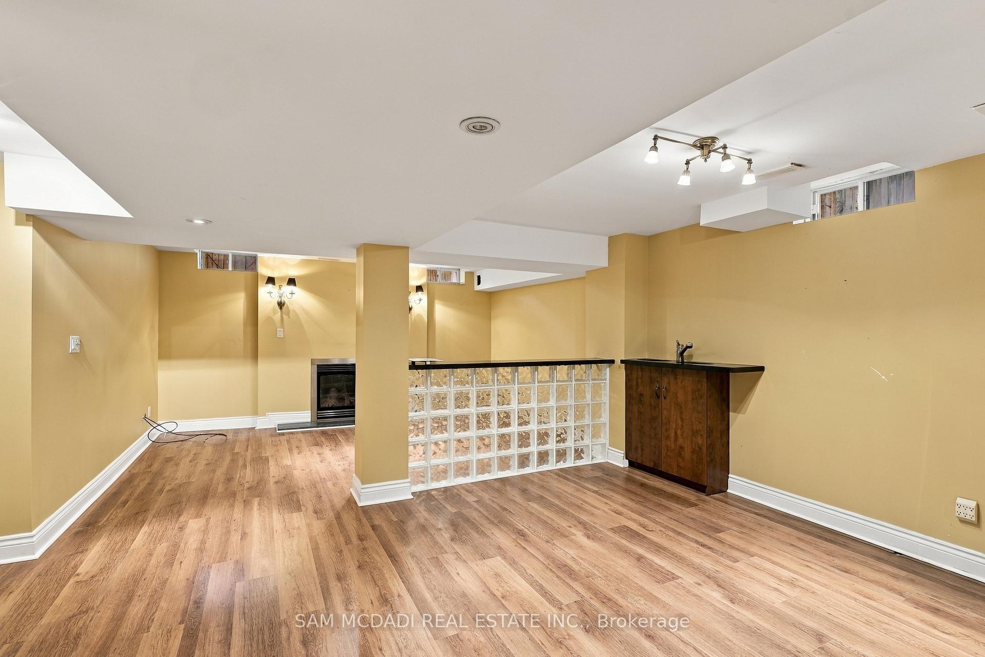 5263 Russell View Road