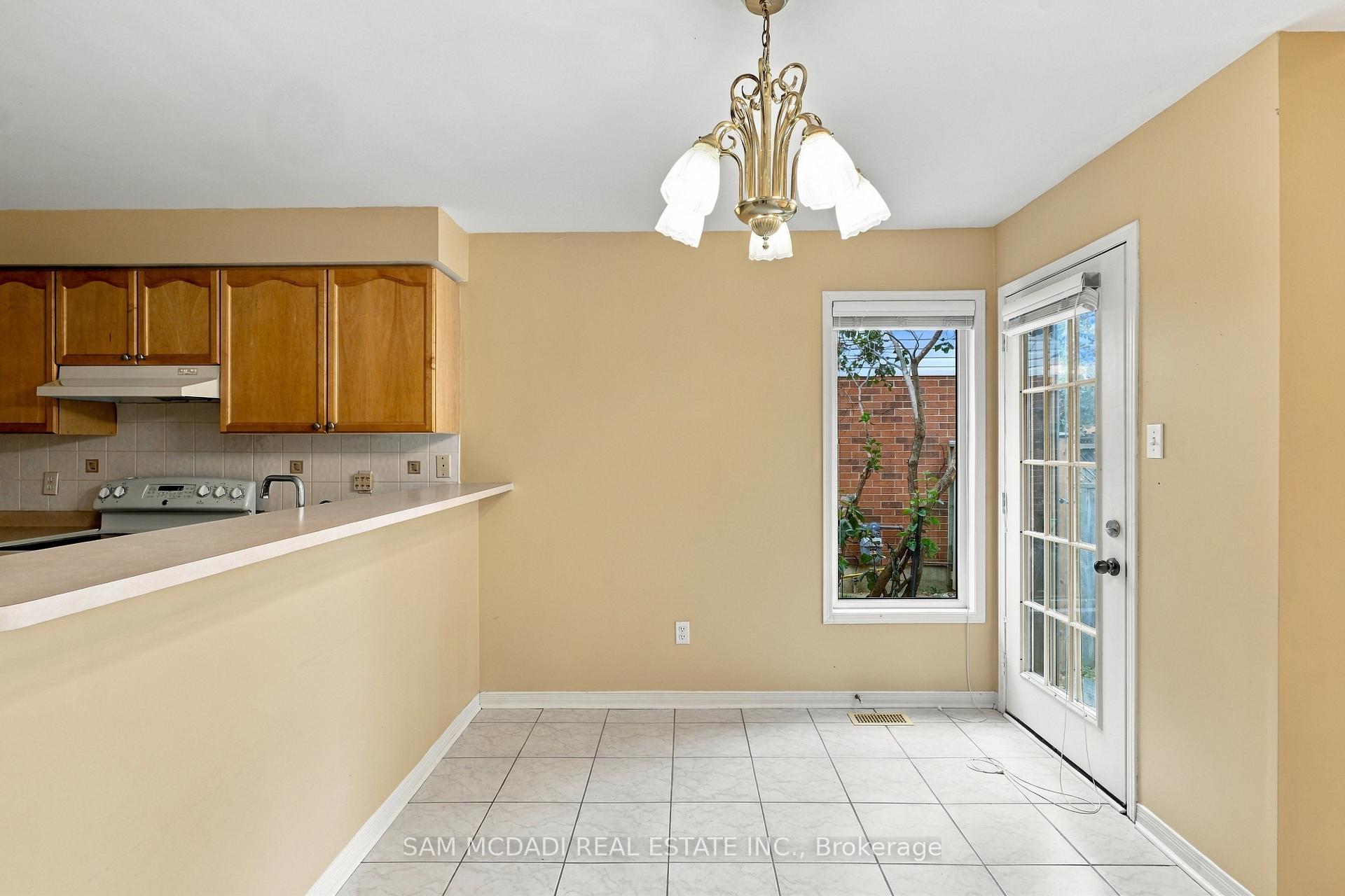 5263 Russell View Road