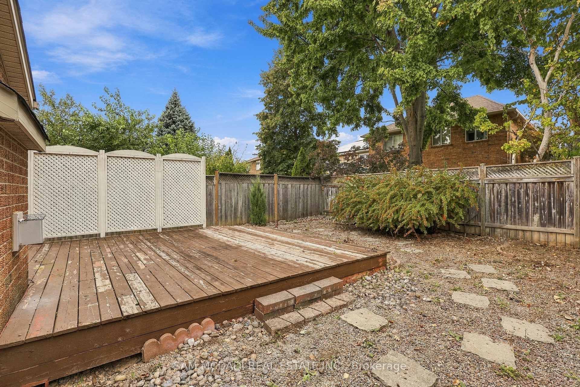 5263 Russell View Road