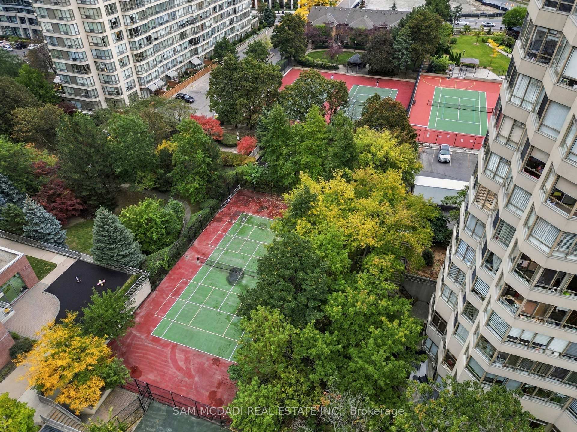 265 Enfield Place 903