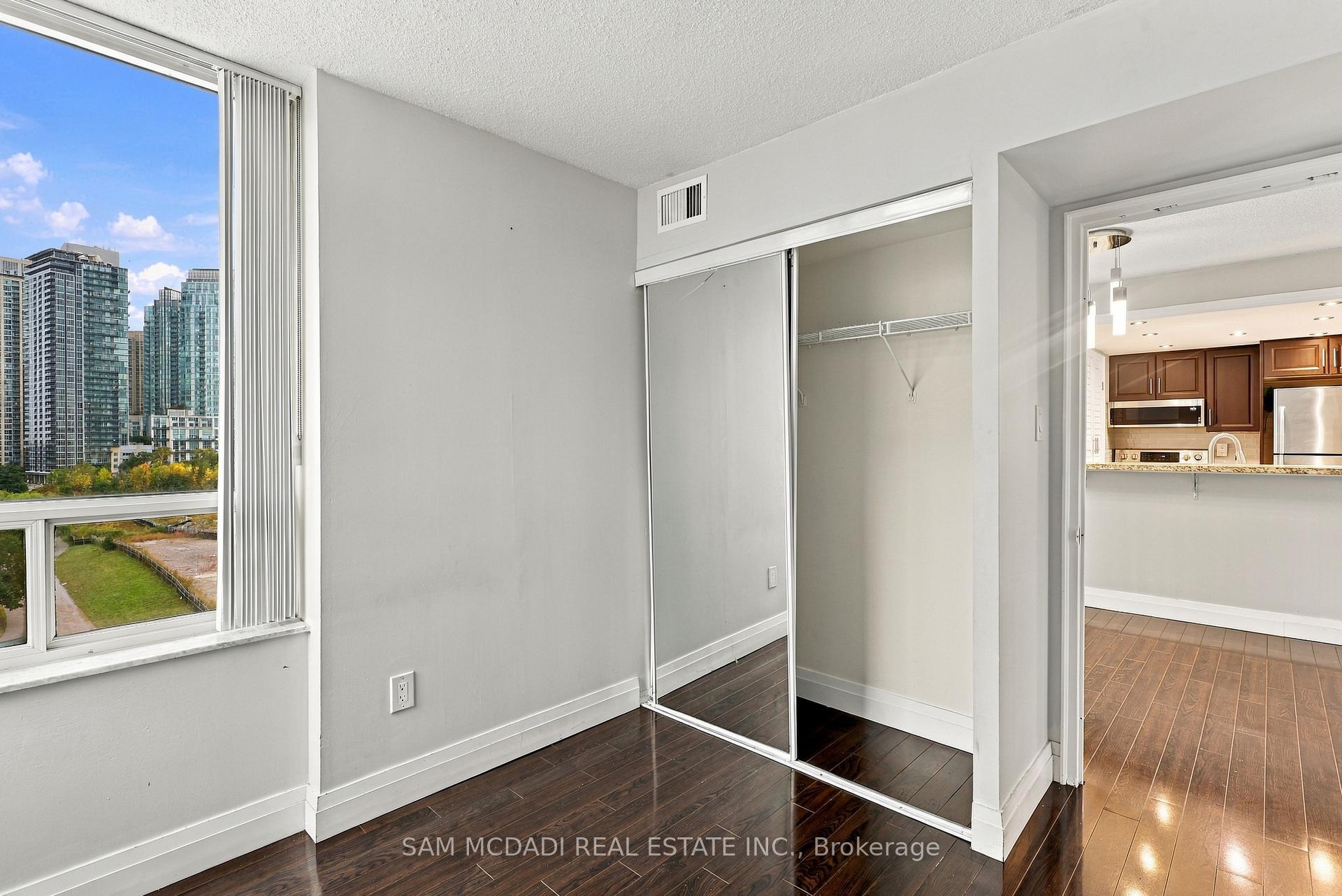 265 Enfield Place 903