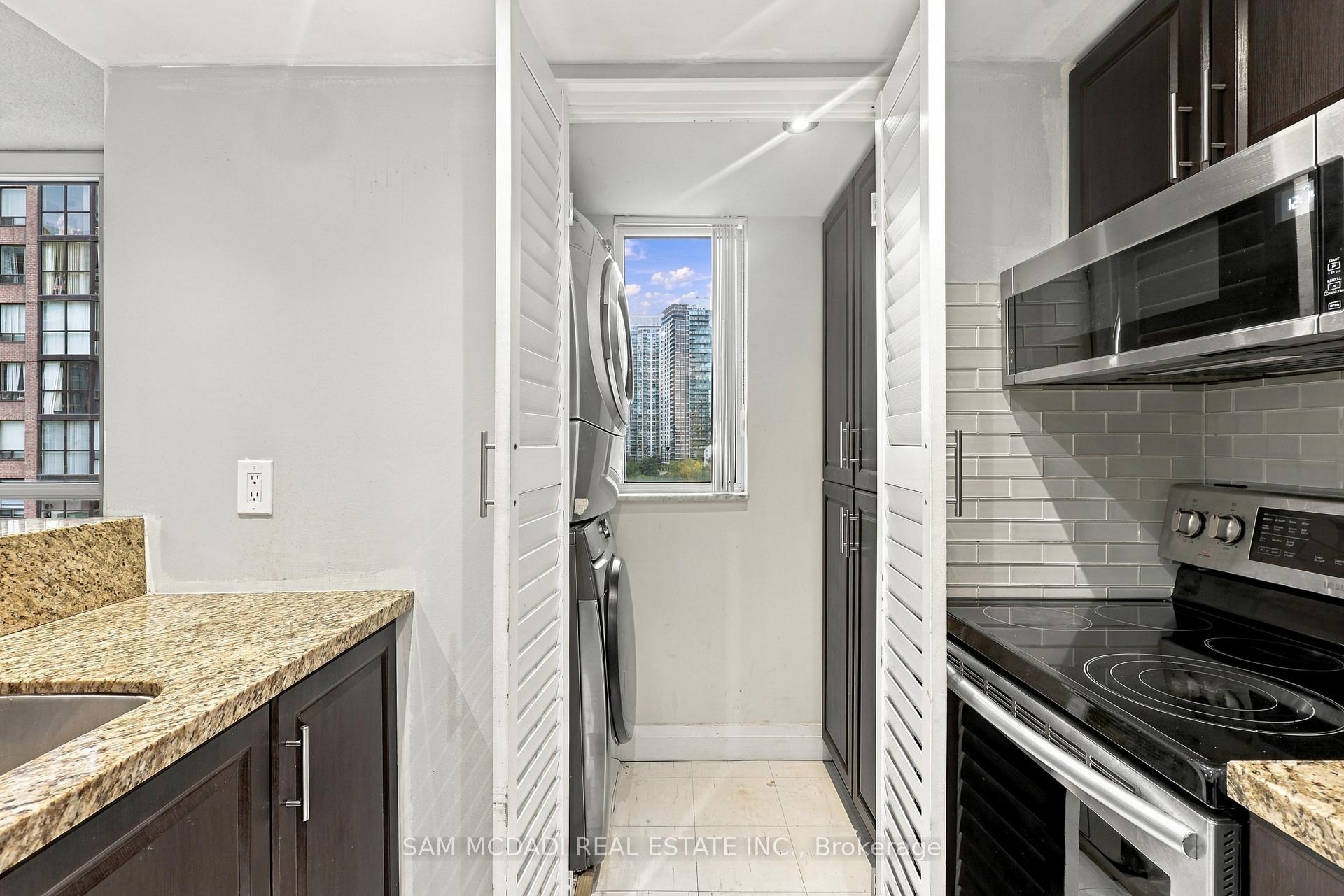 265 Enfield Place 903
