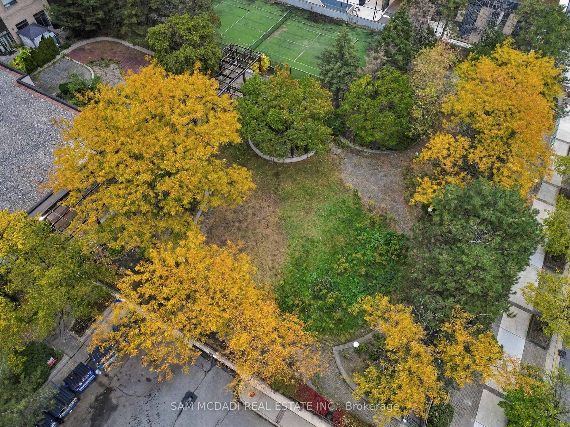 265 Enfield Place 903