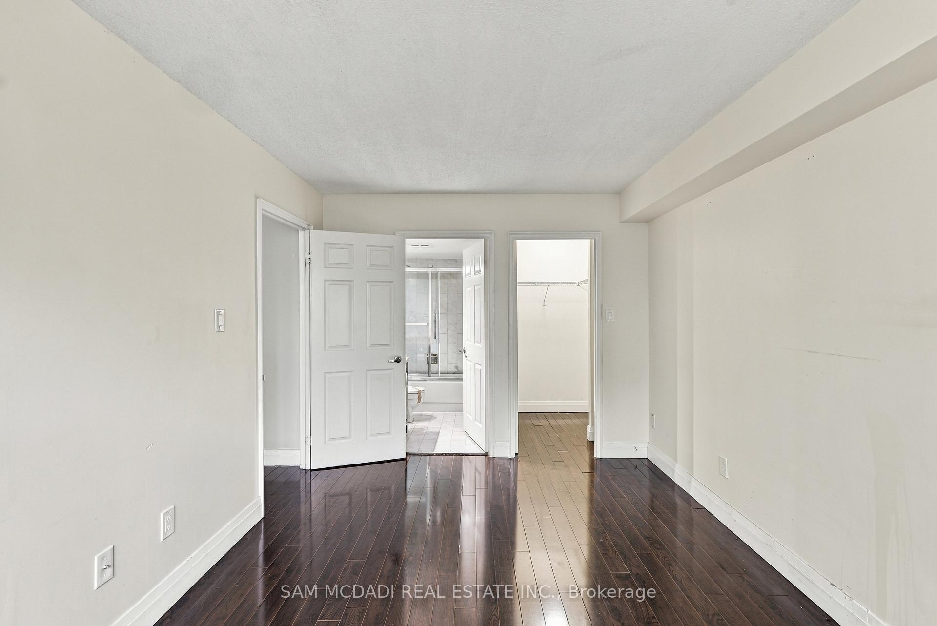 265 Enfield Place 903
