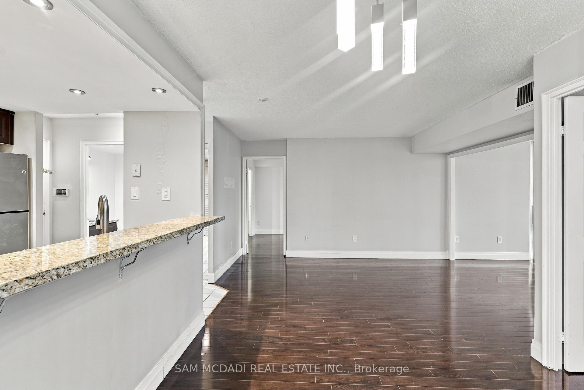 265 Enfield Place 903