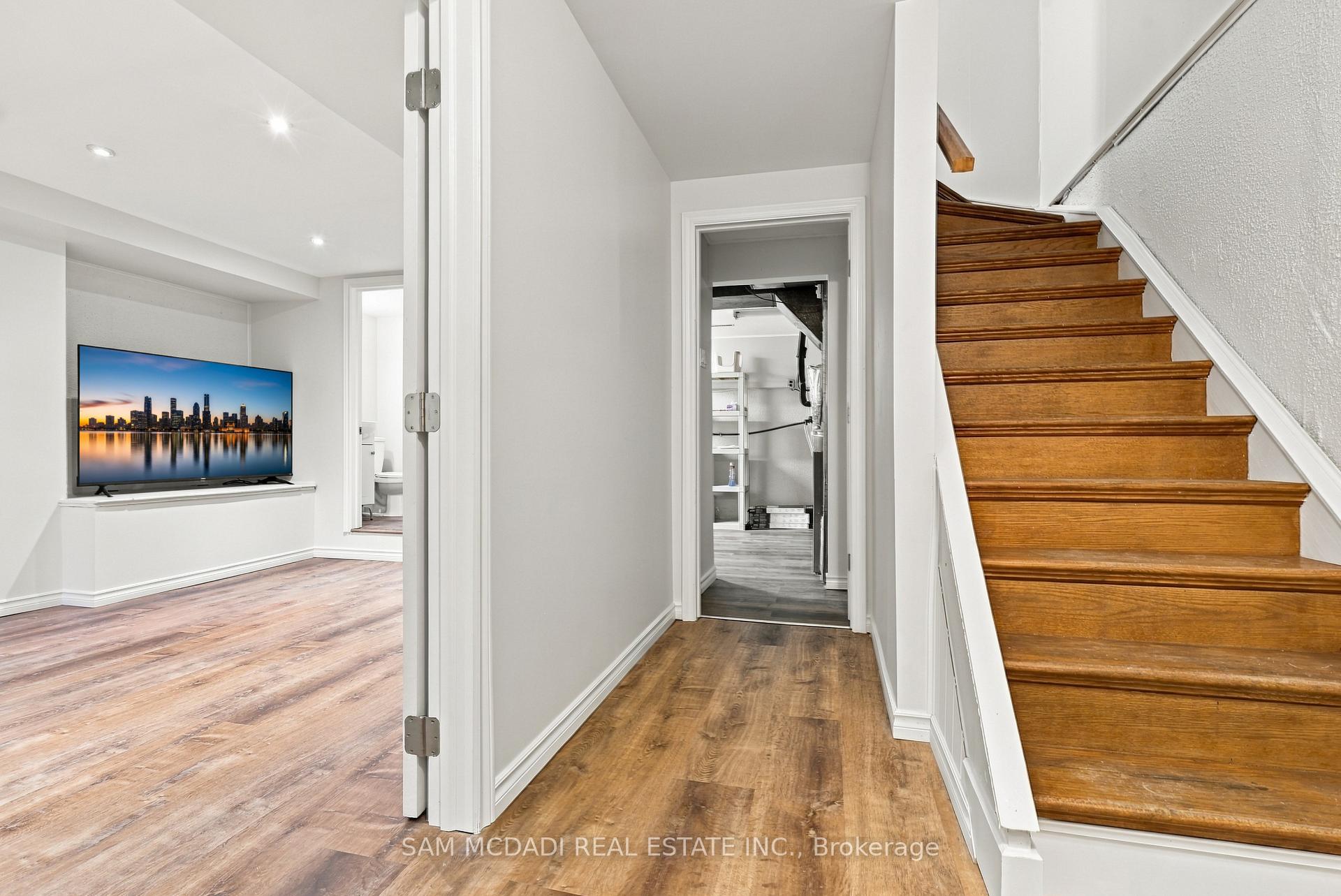 2779 Gananoque Drive 87