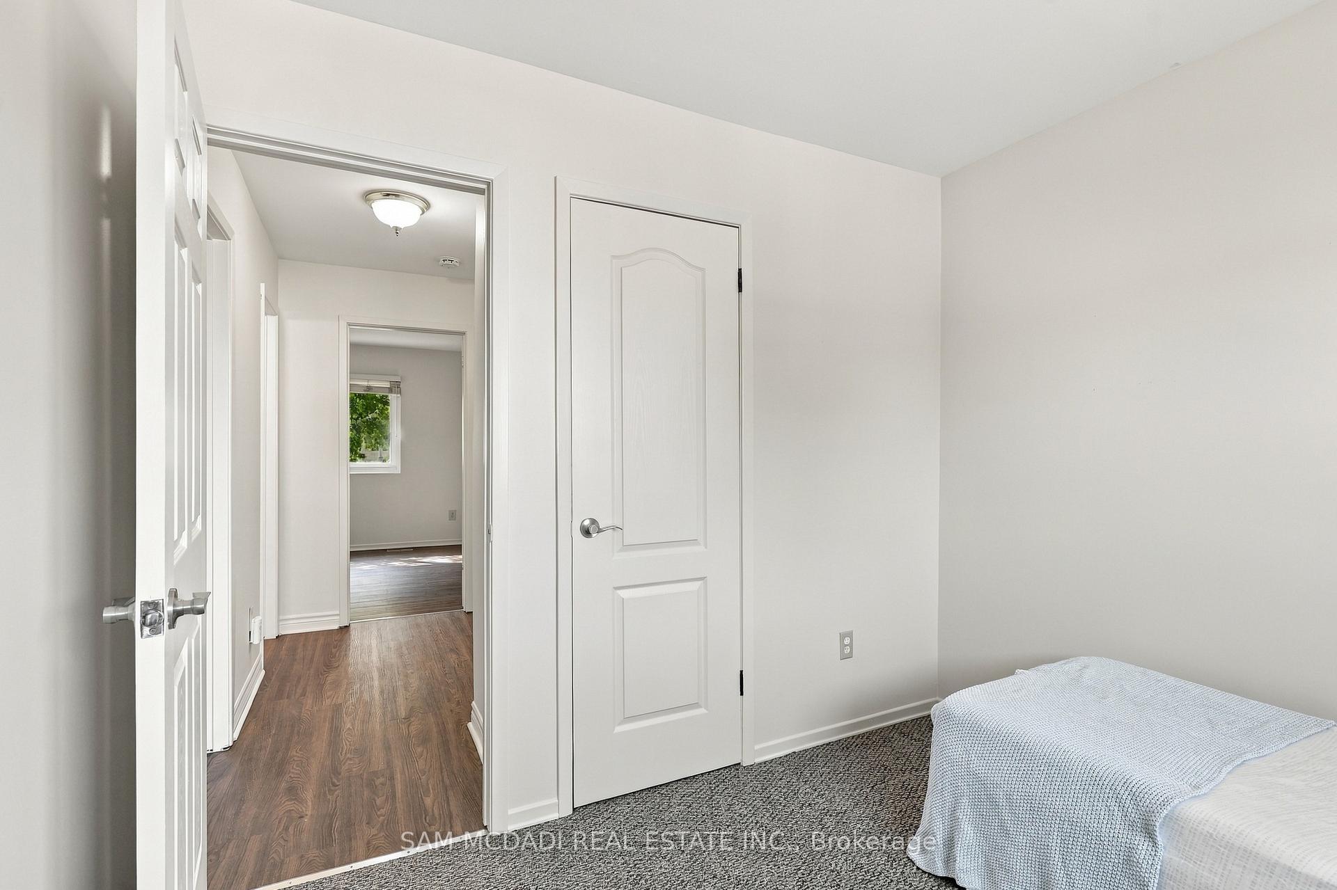 2779 Gananoque Drive 87
