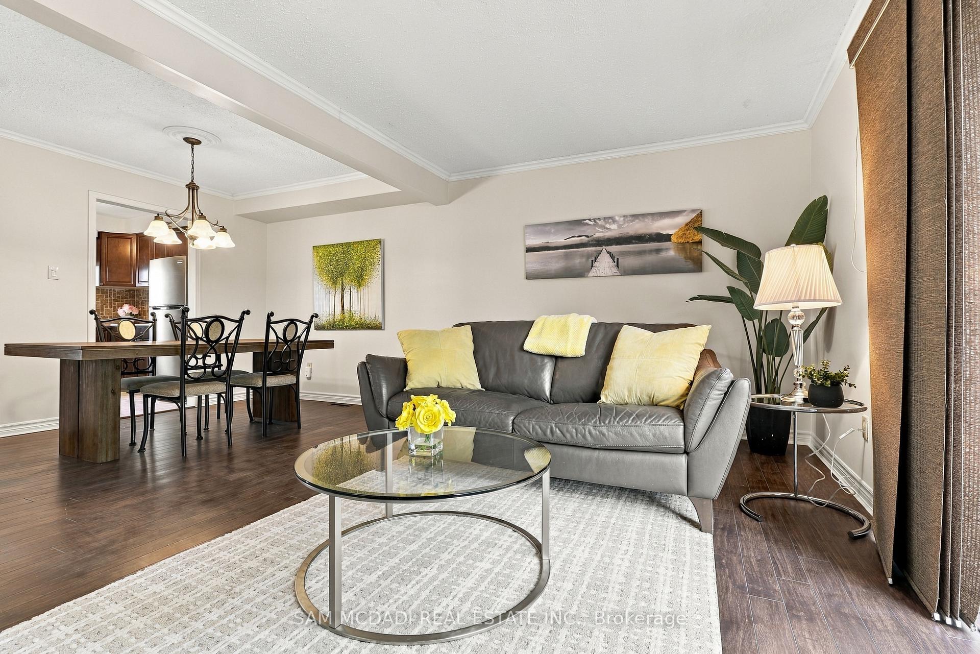 2779 Gananoque Drive 87