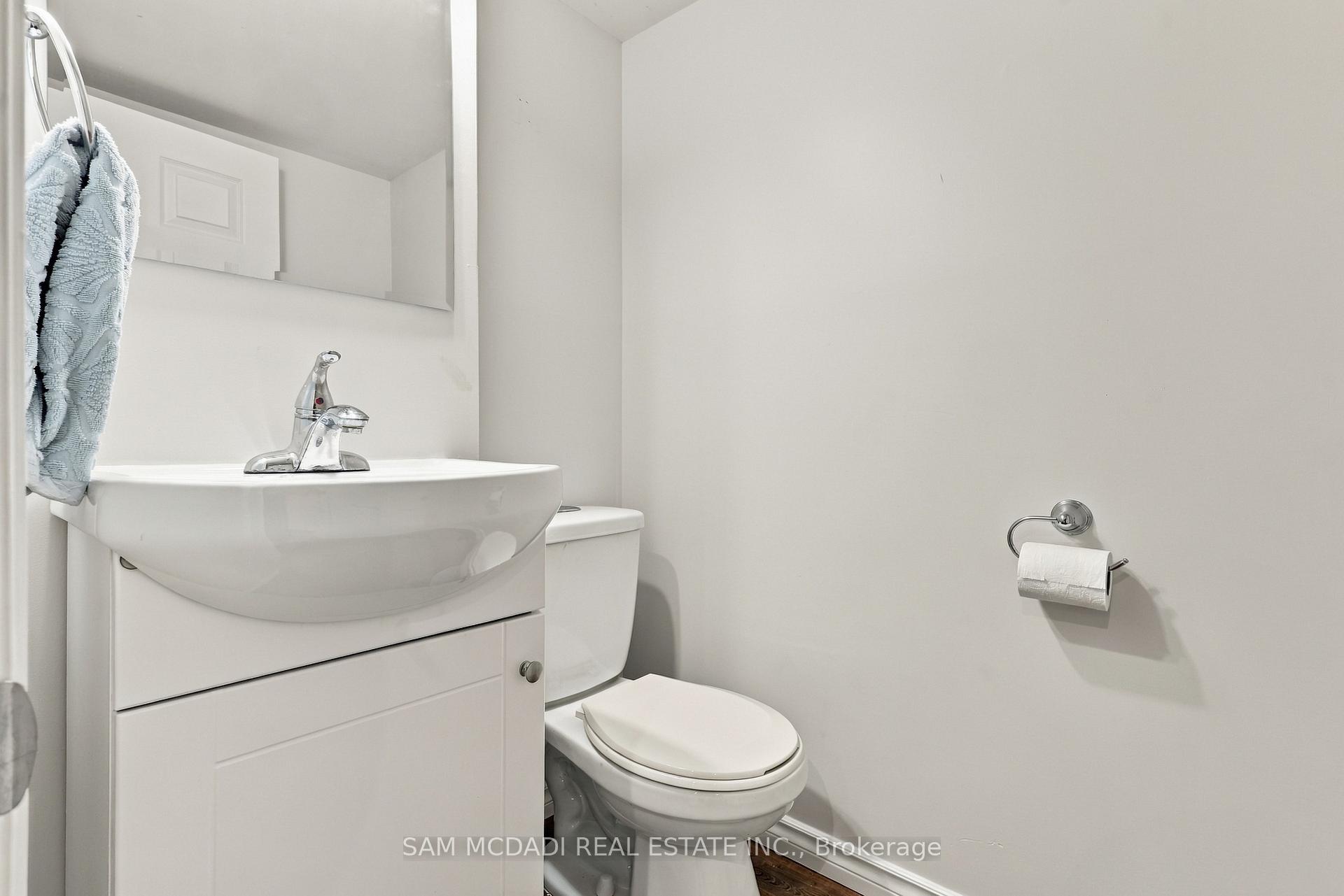 2779 Gananoque Drive 87