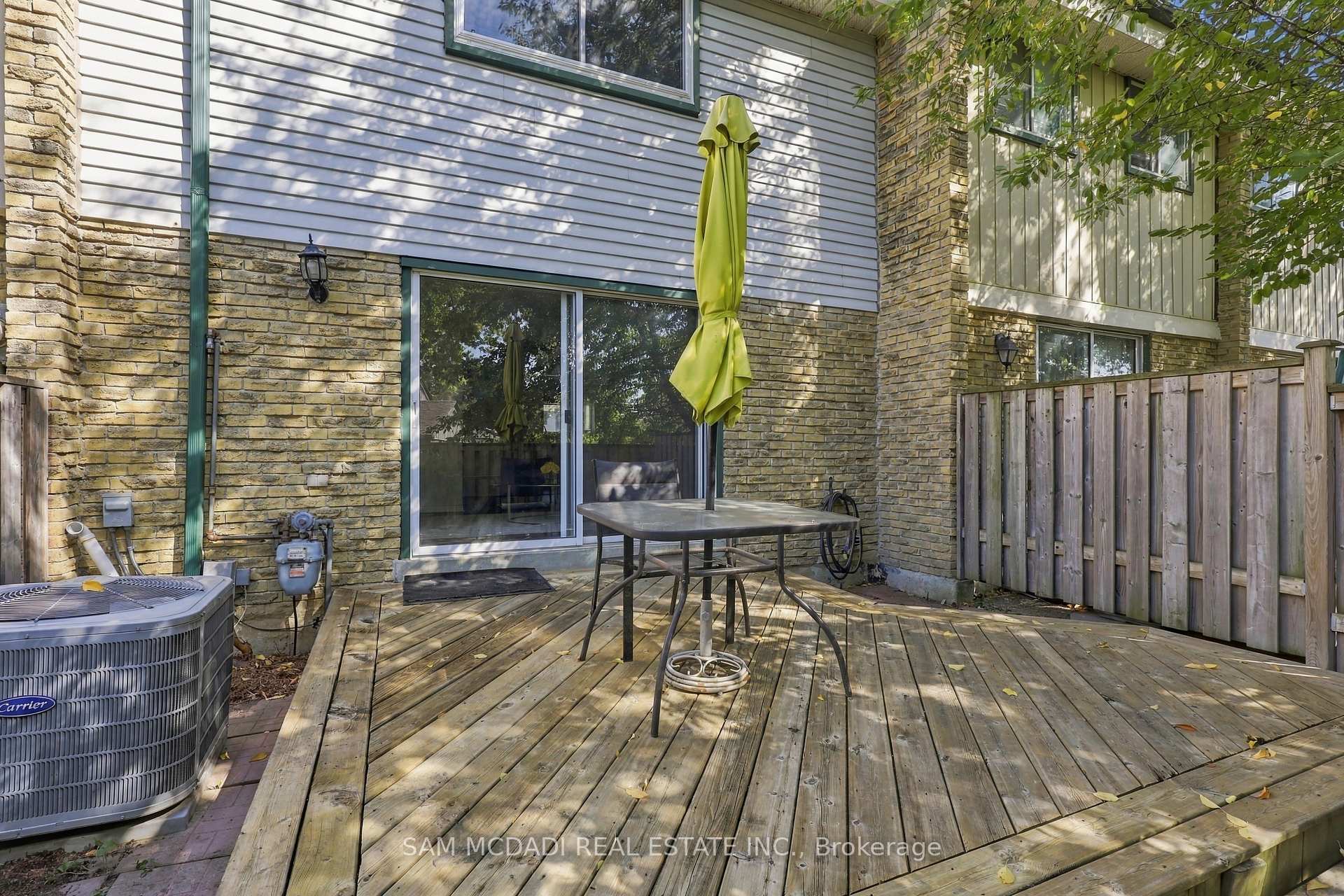 2779 Gananoque Drive 87