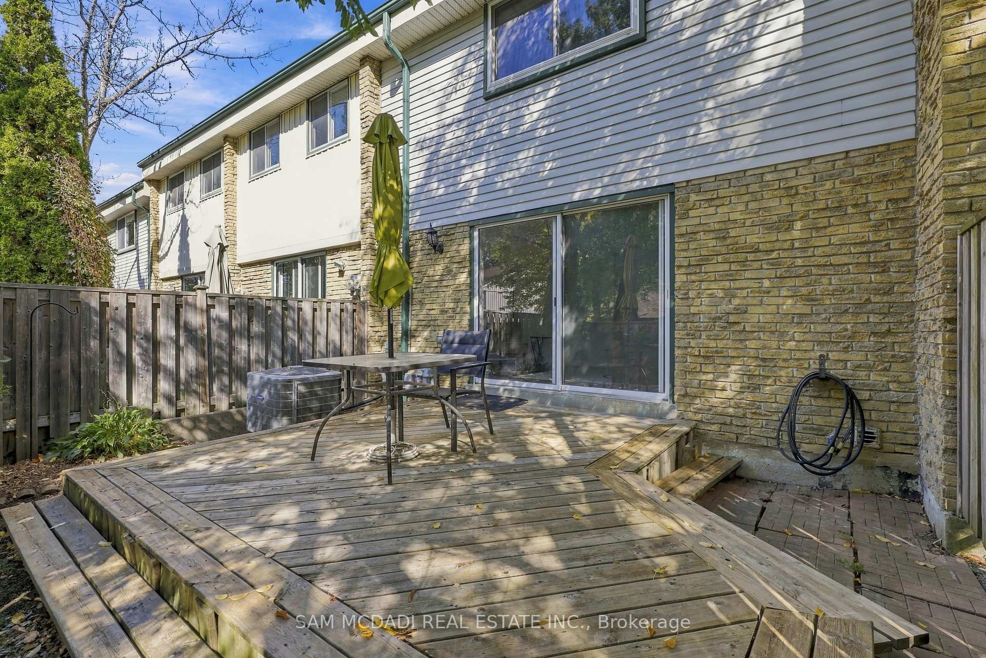 2779 Gananoque Drive 87
