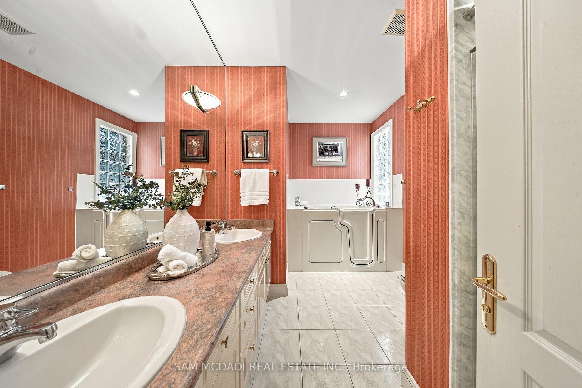 1205 Clarkson Road N 6