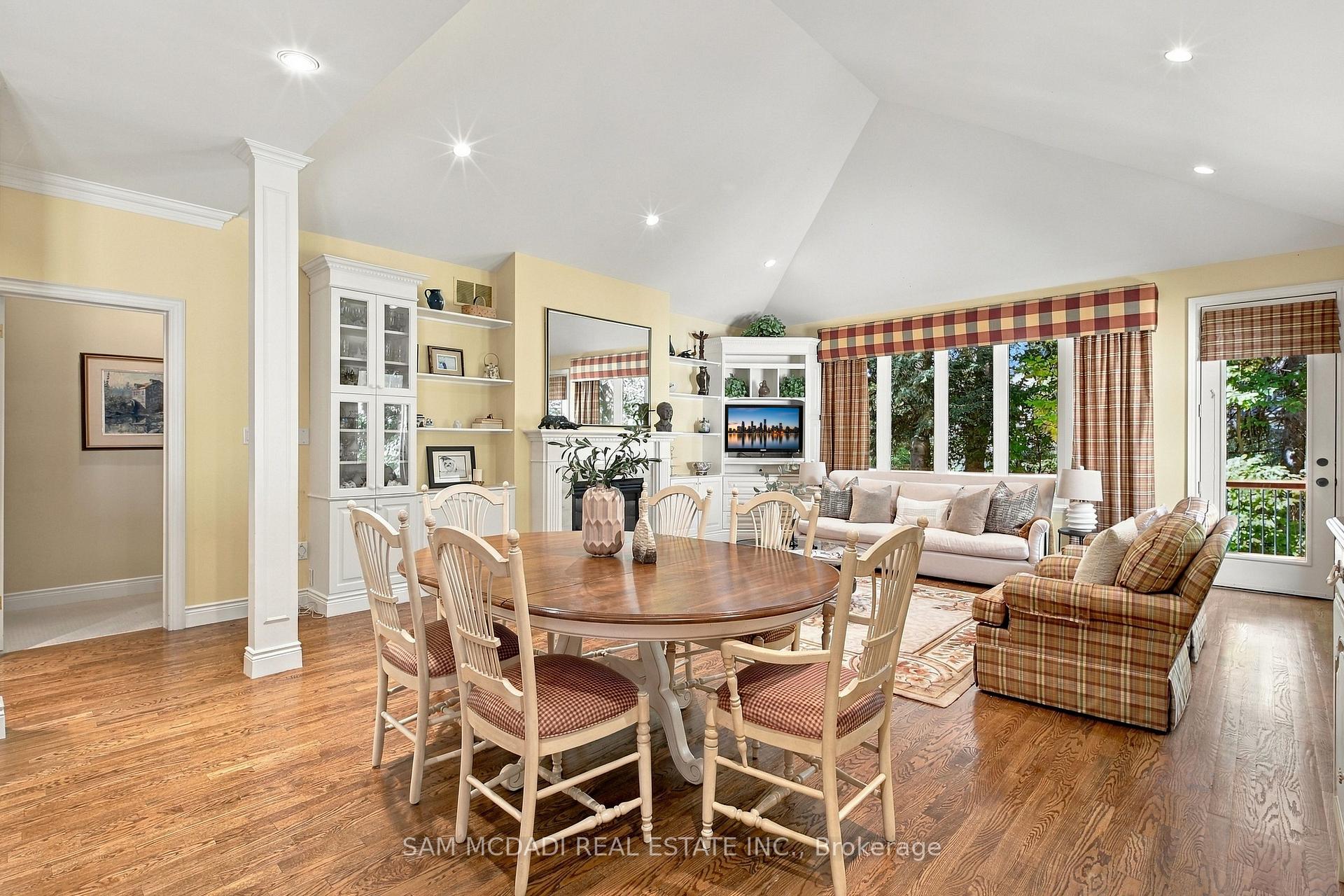 1205 Clarkson Road N 6