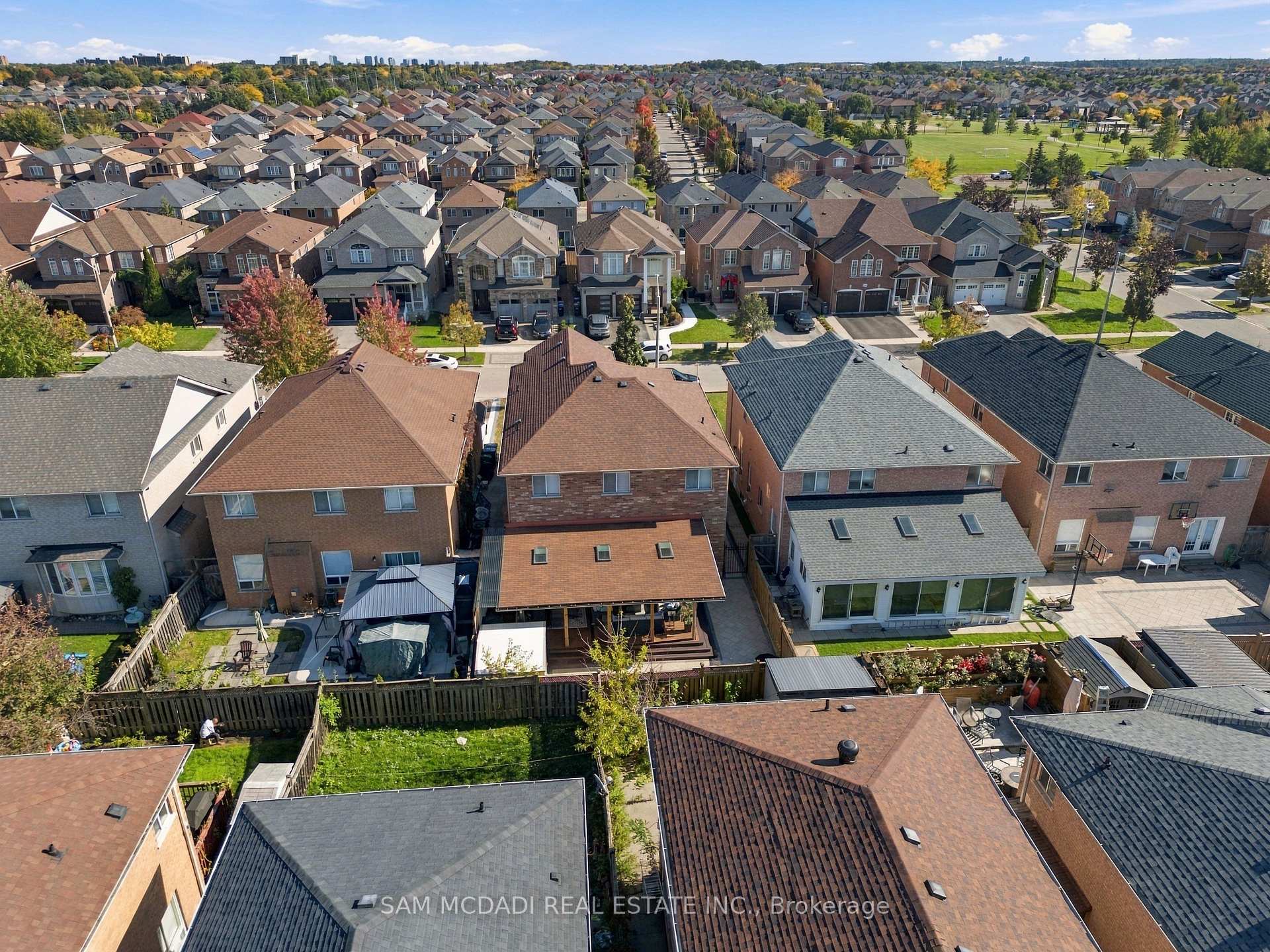 3263 Crimson King Circle