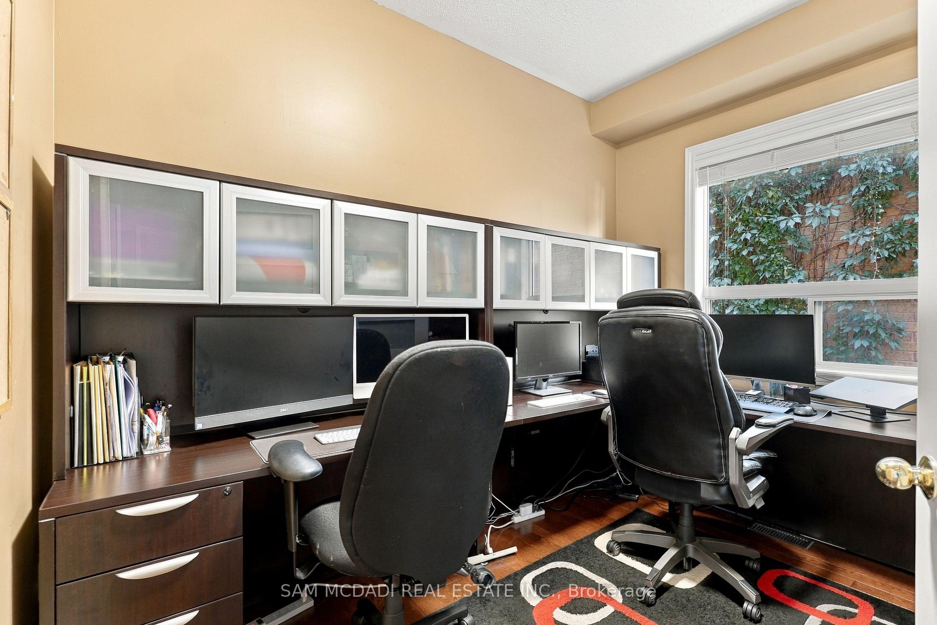 3263 Crimson King Circle