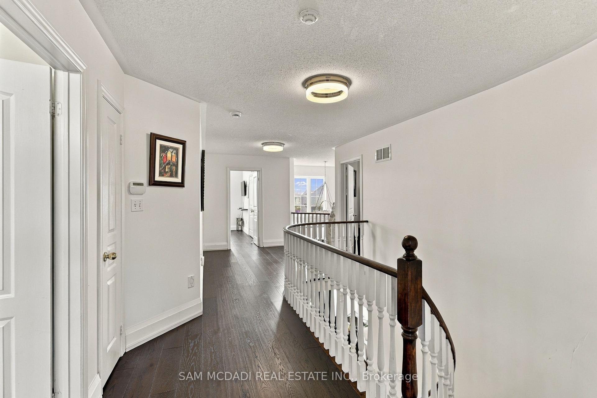 3263 Crimson King Circle