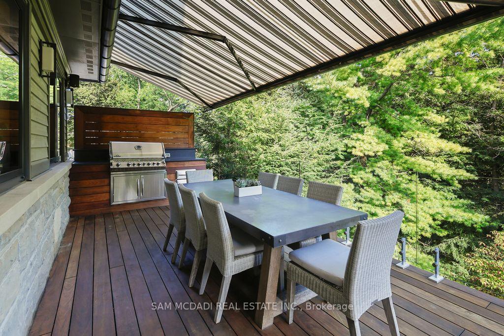 1206 Wildfield Crescent