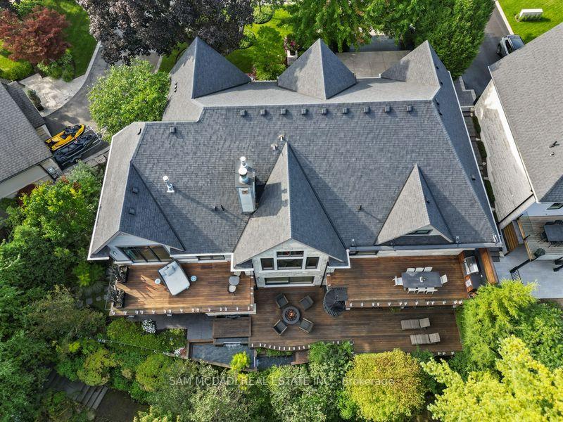 1206 Wildfield Crescent