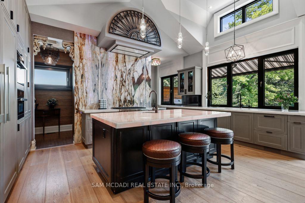 1206 Wildfield Crescent