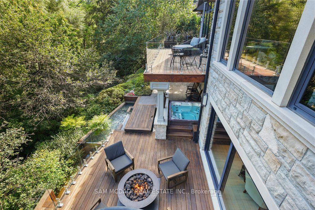 1206 Wildfield Crescent