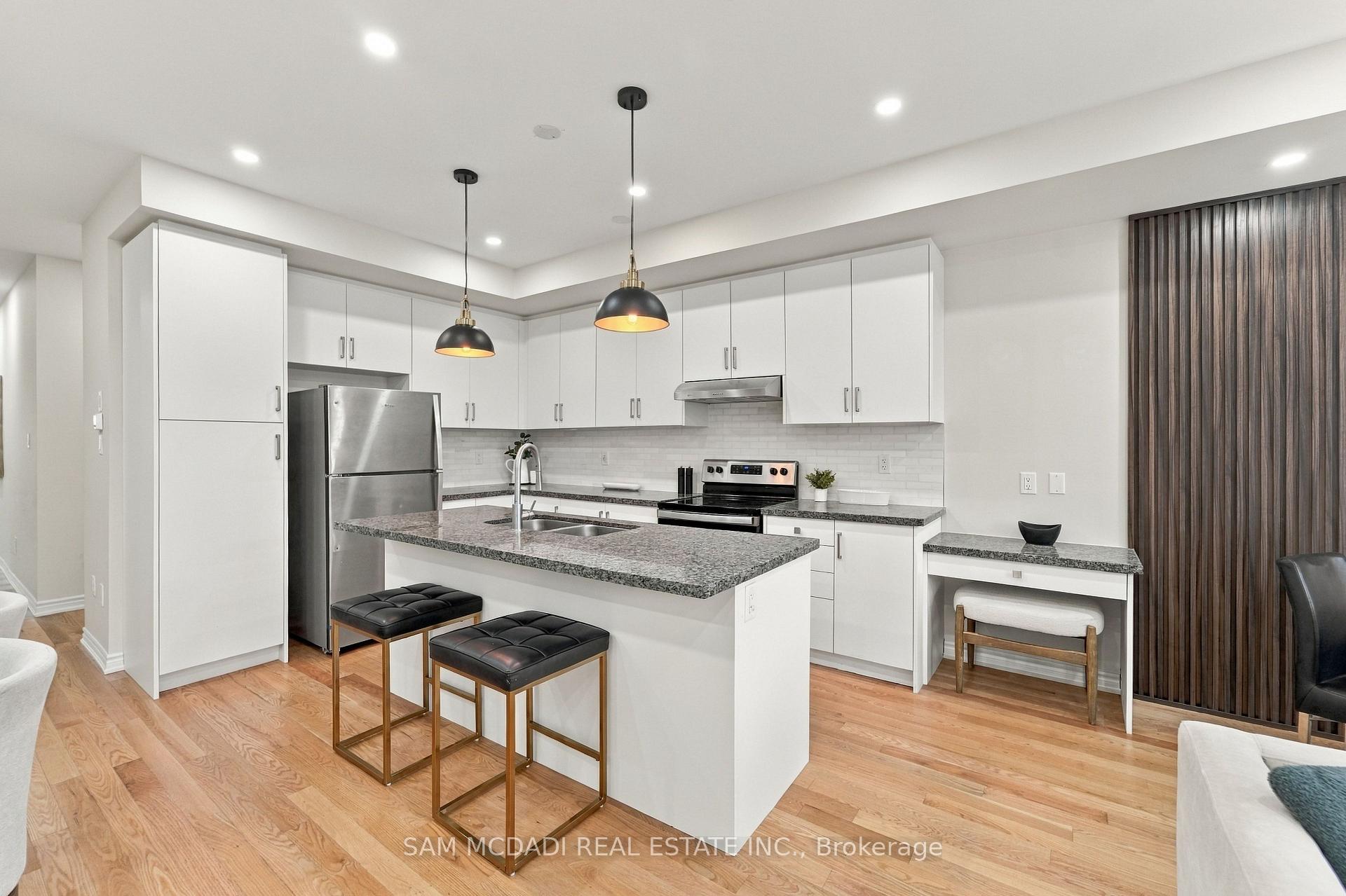 2076 Coppenwood Common