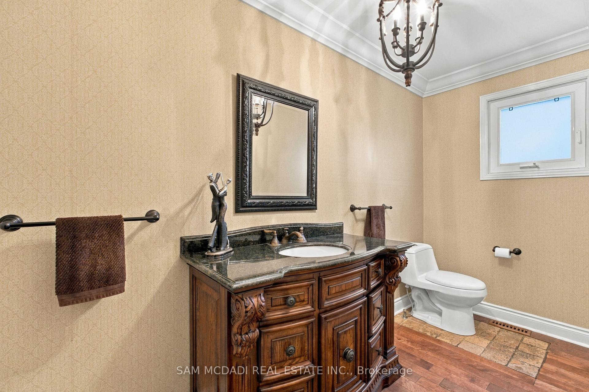 1138 Vanier Drive