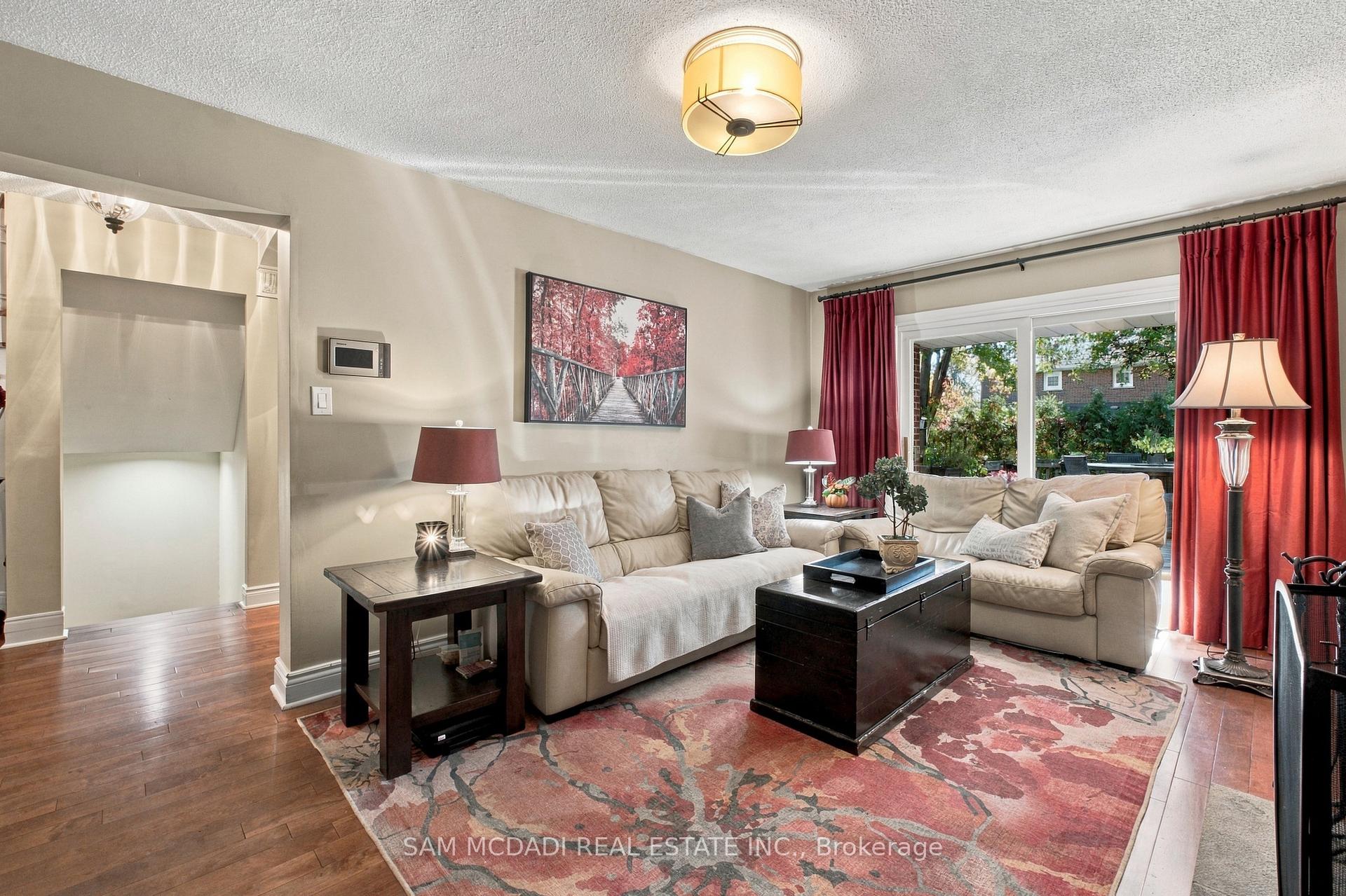1138 Vanier Drive