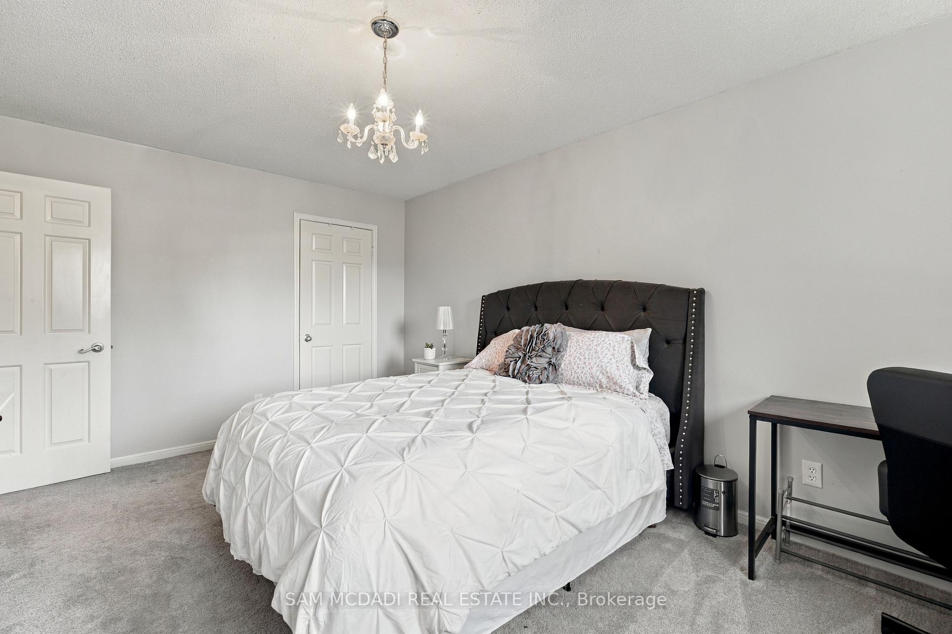 1138 Vanier Drive