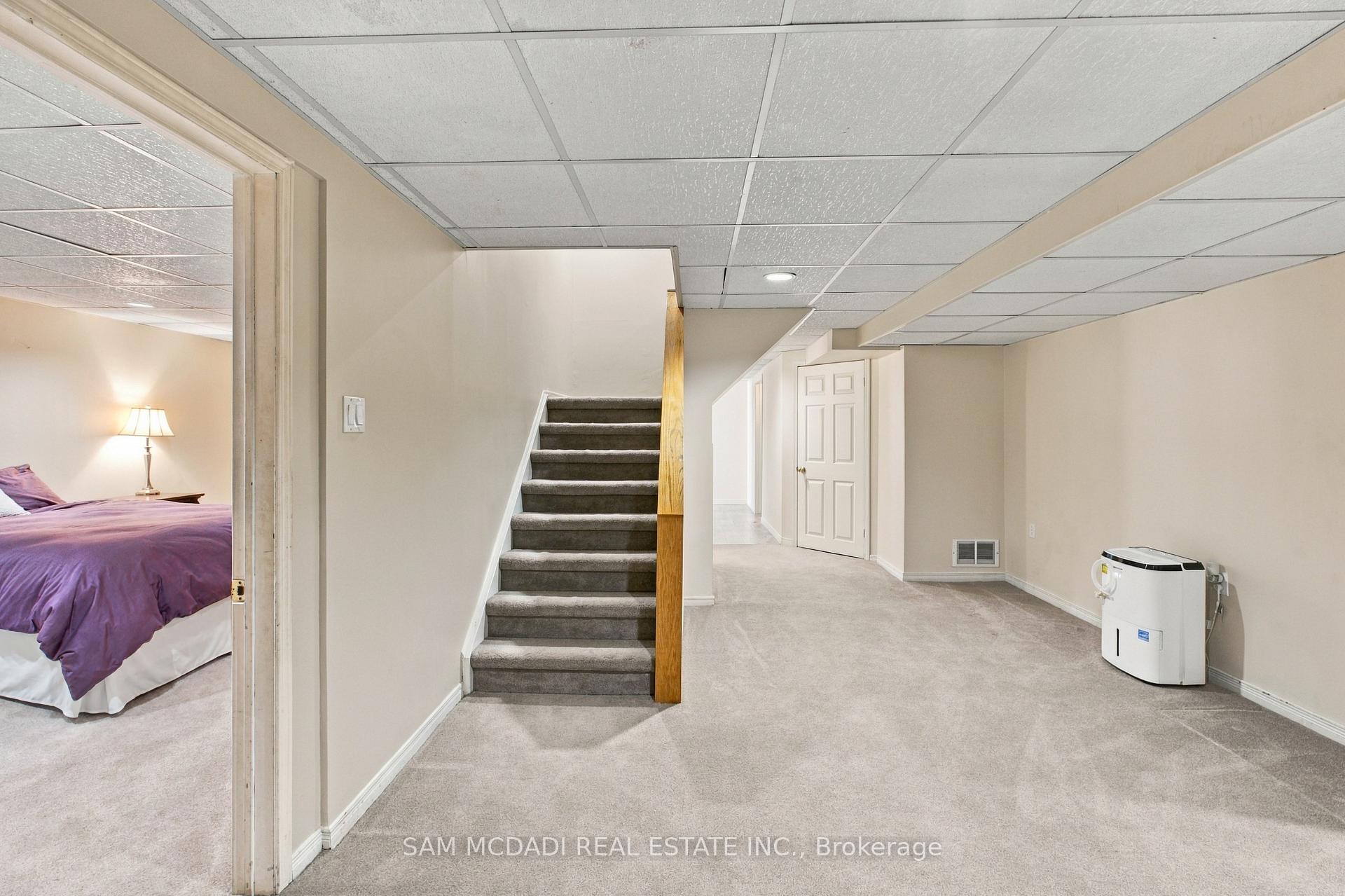 1138 Vanier Drive