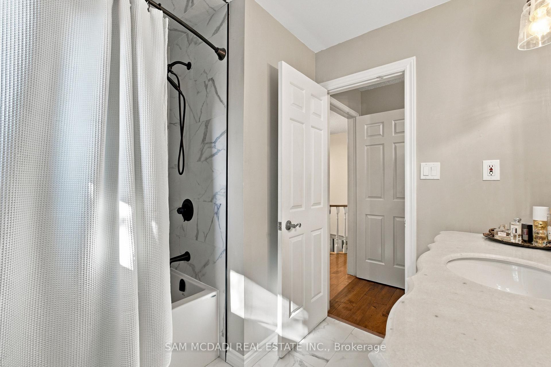1138 Vanier Drive