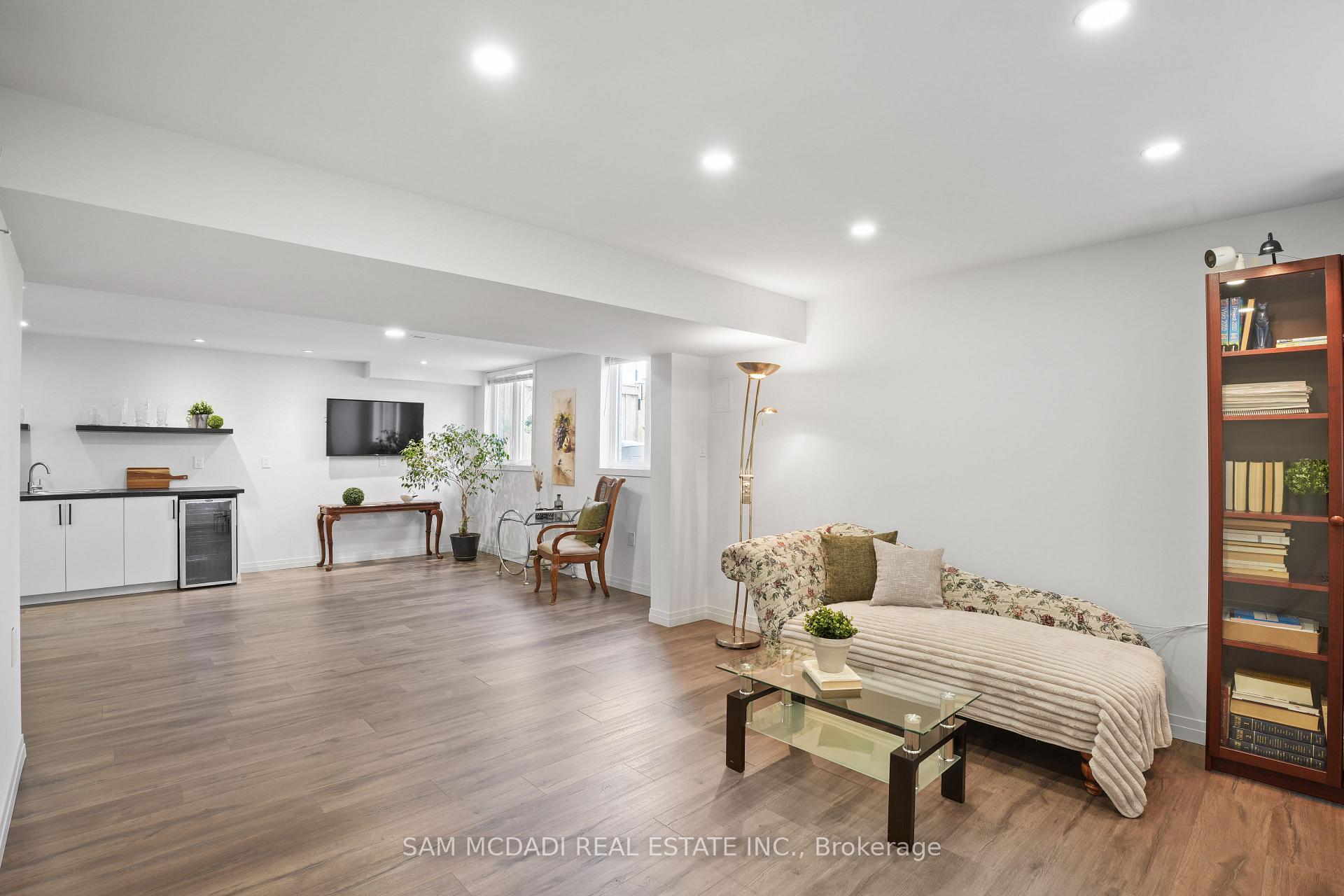 4037 Stadelbauer Drive