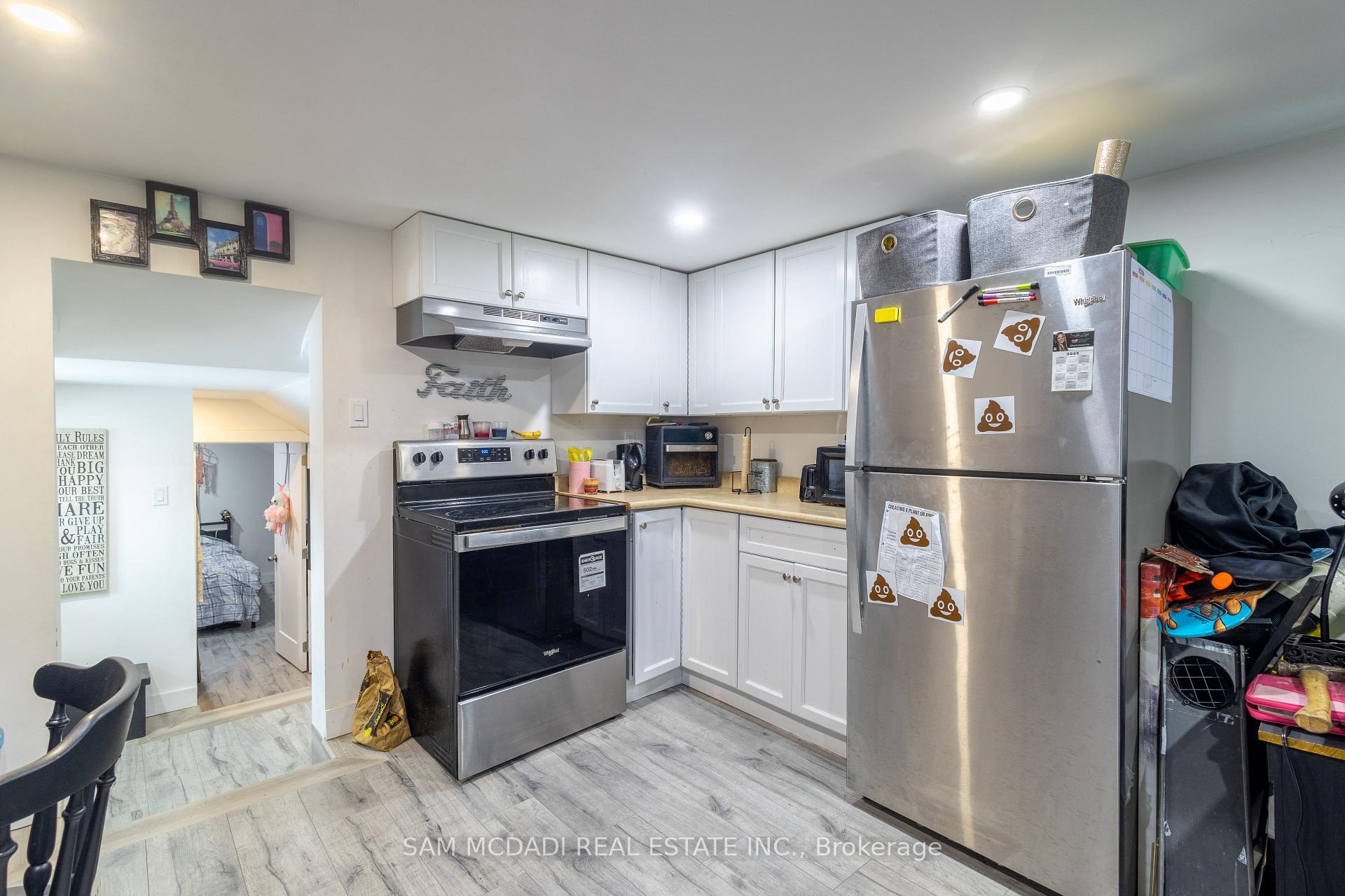 100 Green Mountain Road E