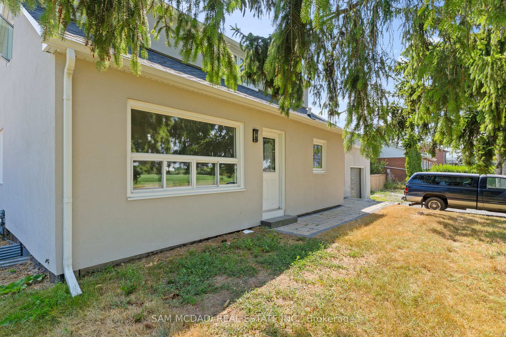100 Green Mountain Road E