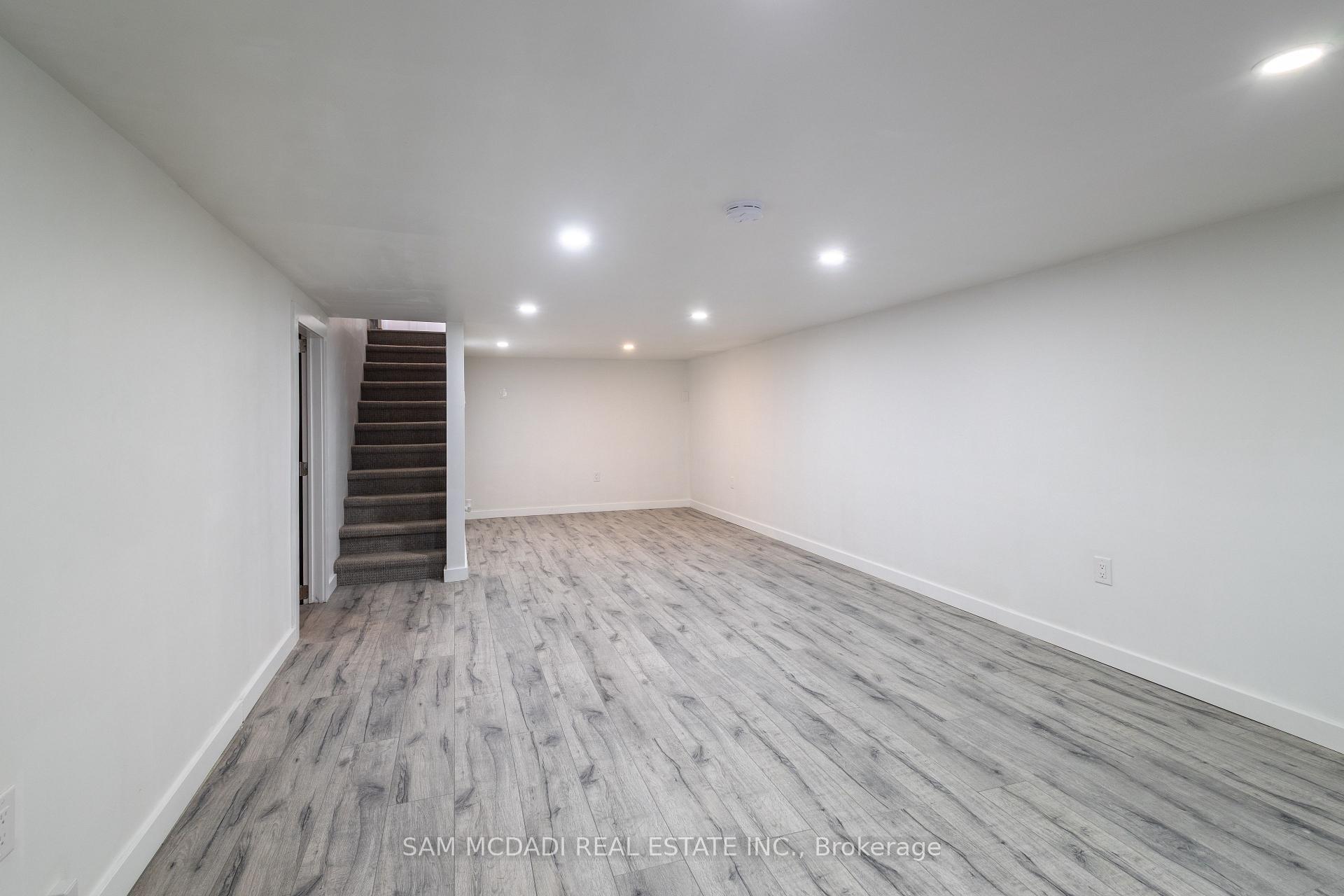 100 Green Mountain Road E