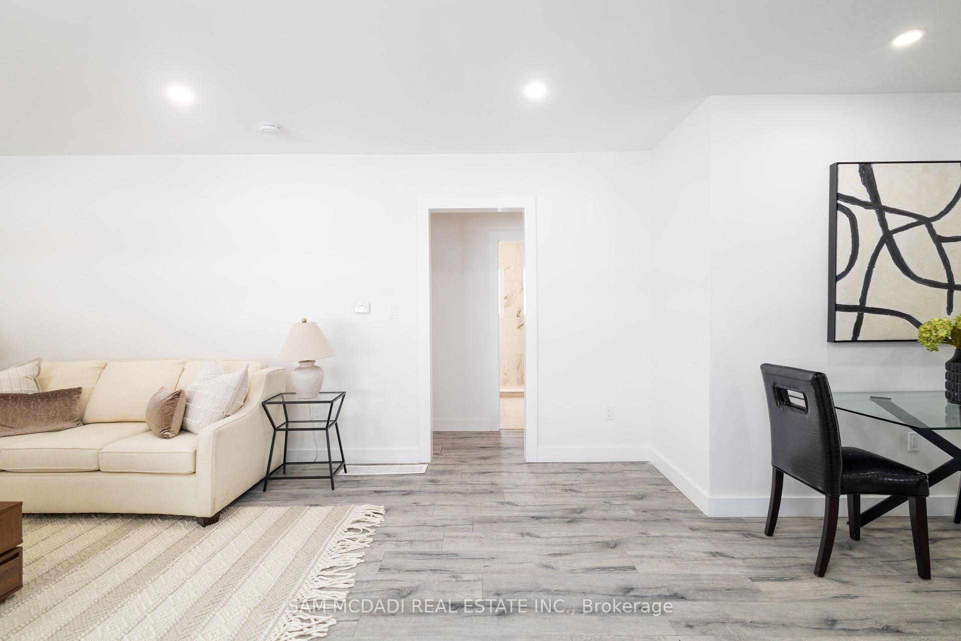 100 Green Mountain Road E