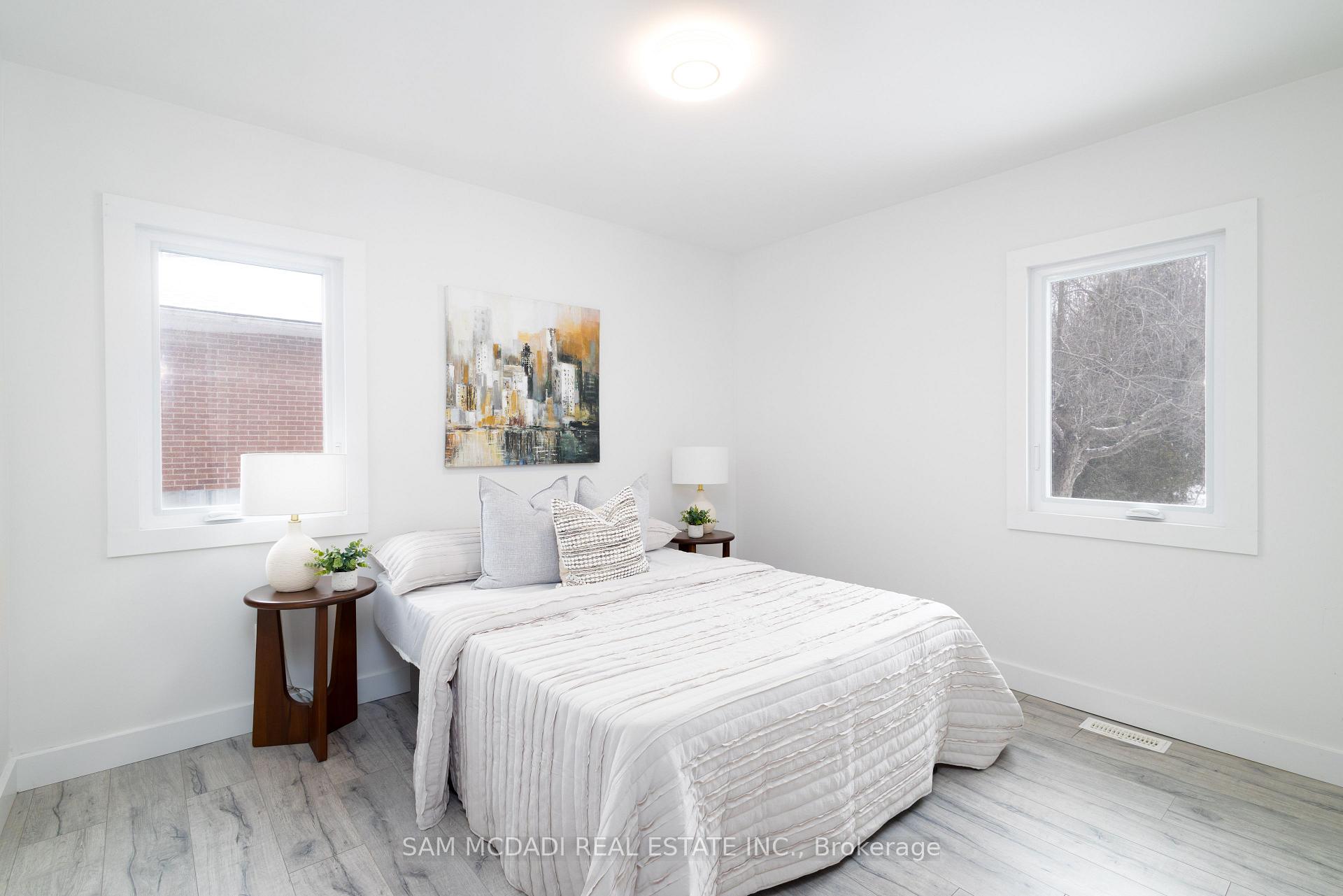 100 Green Mountain Road E