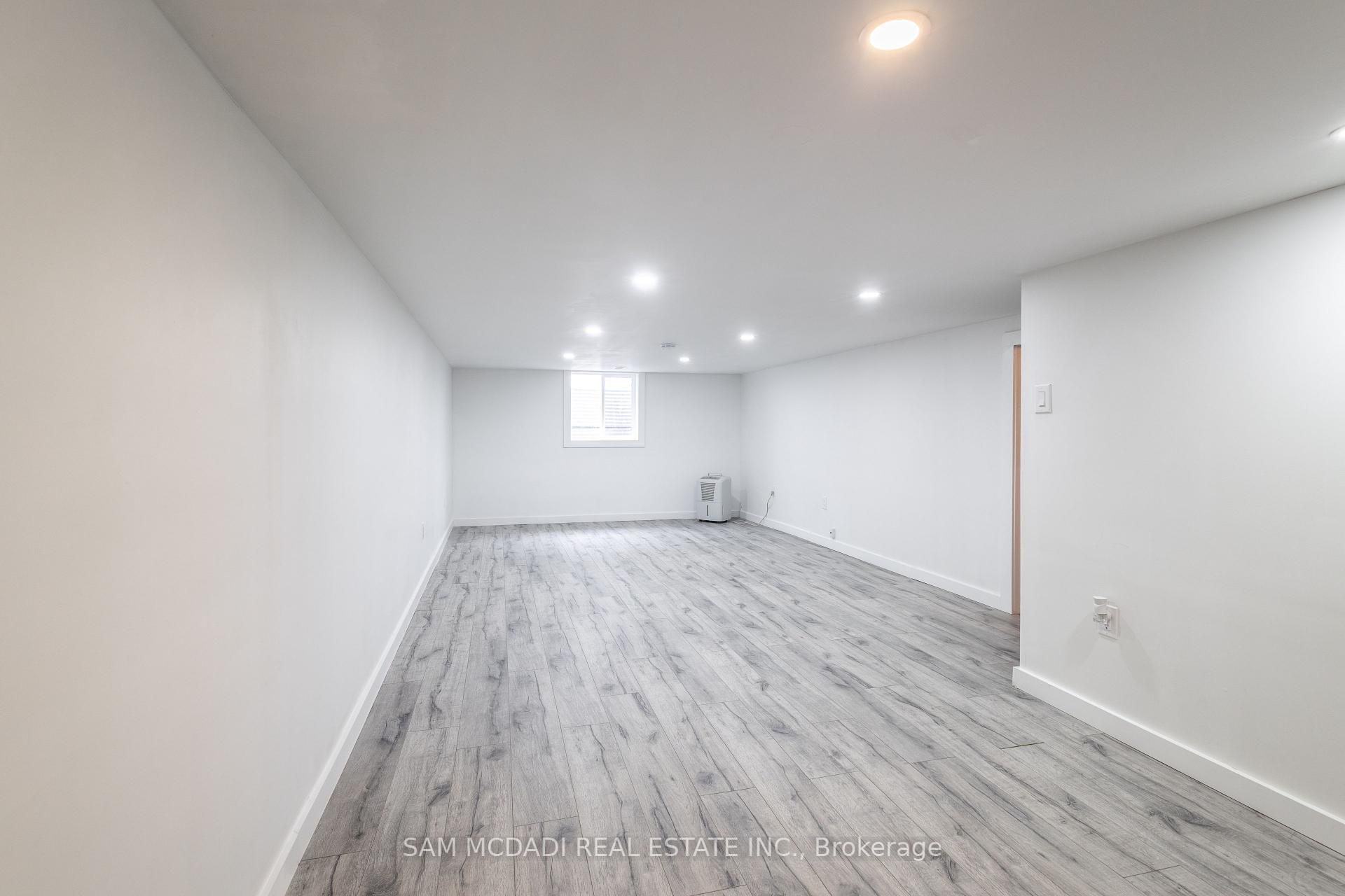 100 Green Mountain Road E