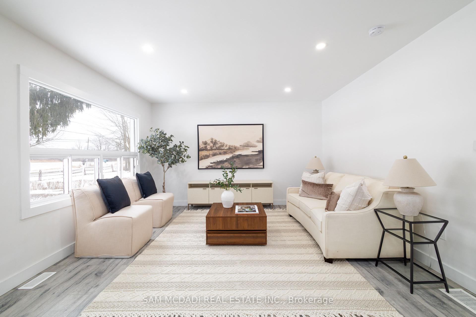 100 Green Mountain Road E